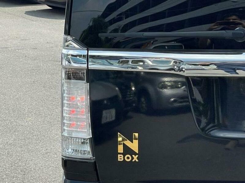 N BOX CUSTOM