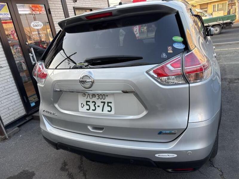 X-TRAIL