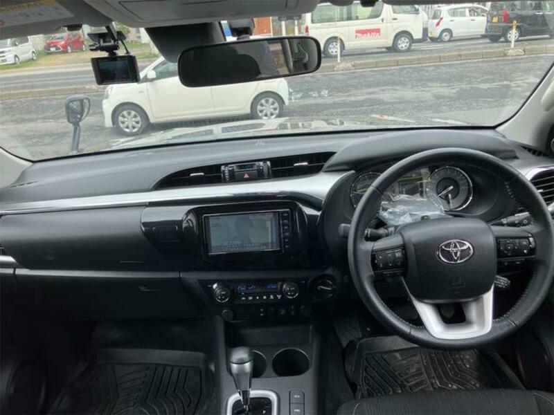 HILUX
