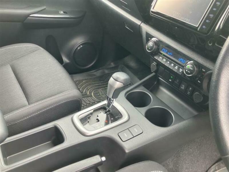 HILUX