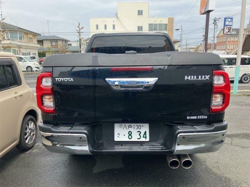 HILUX