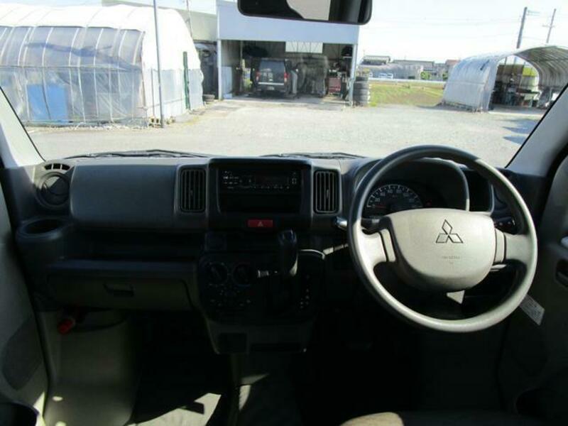 MINICAB VAN