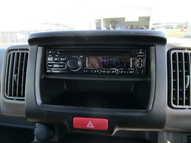 MINICAB VAN