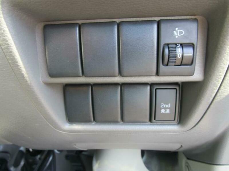 MINICAB VAN