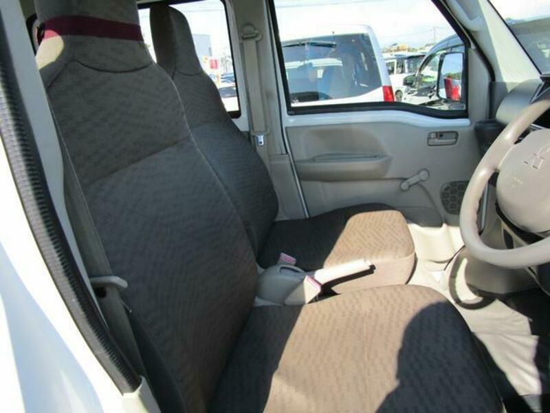 MINICAB VAN
