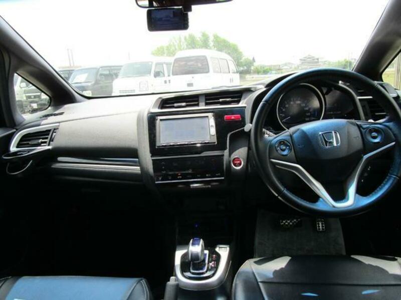FIT HYBRID