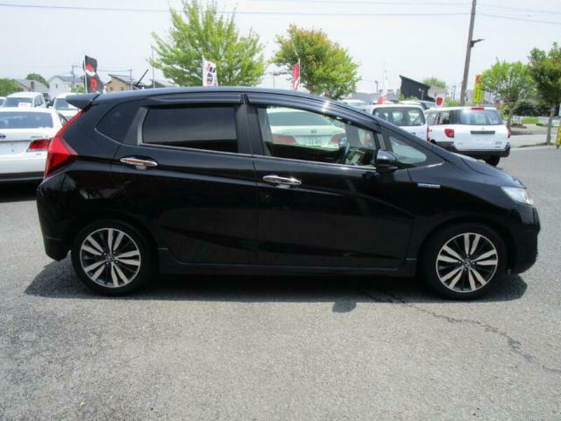FIT HYBRID