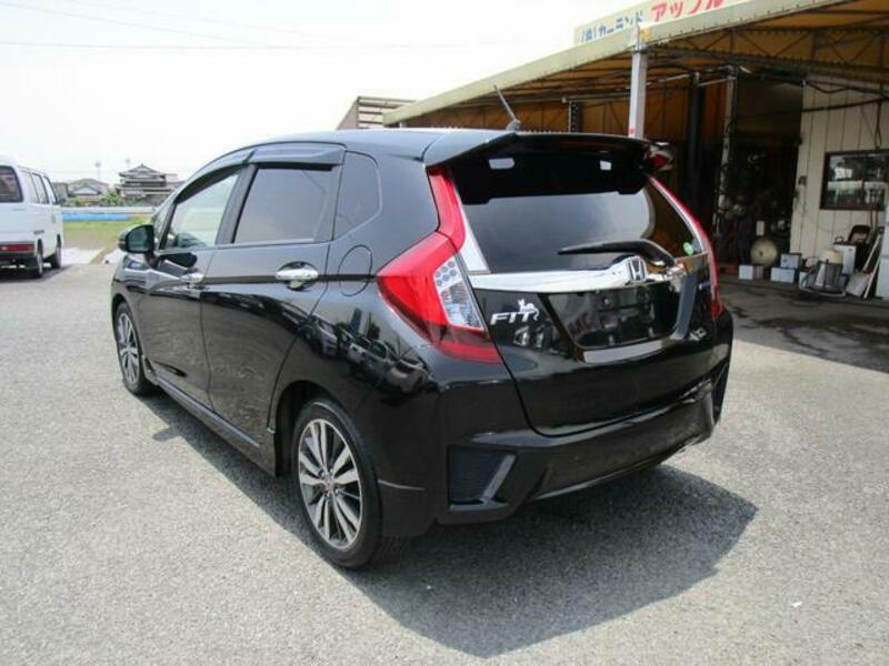 FIT HYBRID