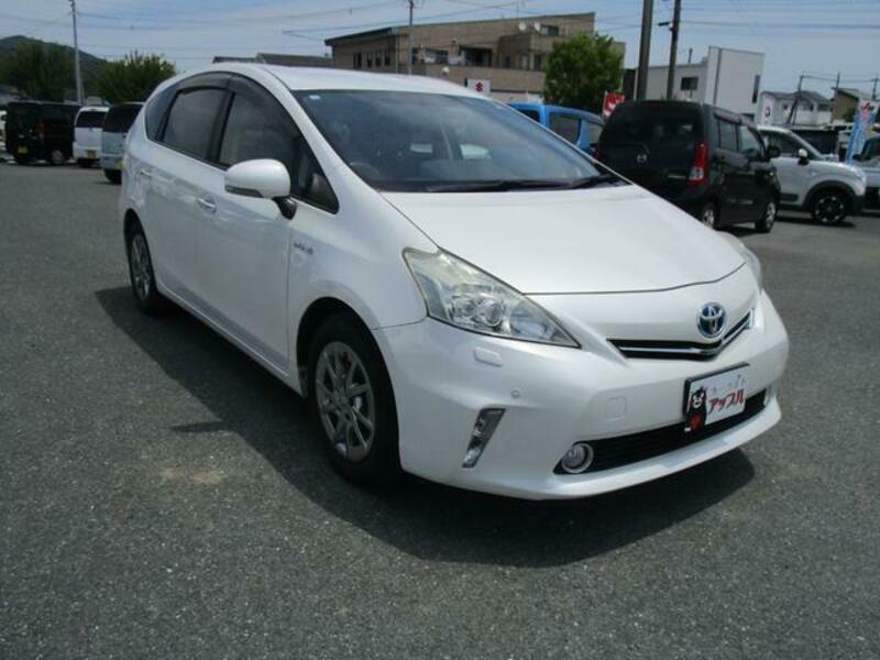 PRIUS ALPHA