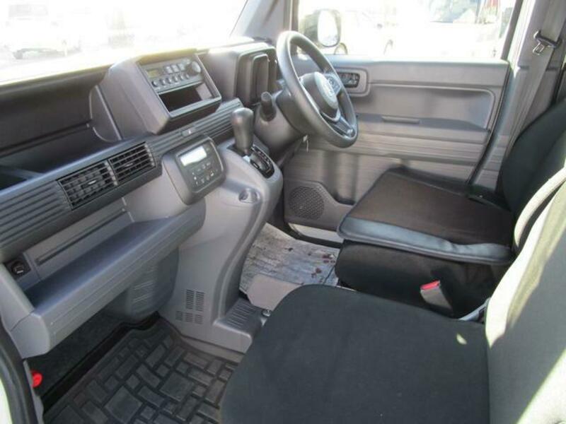 N-VAN