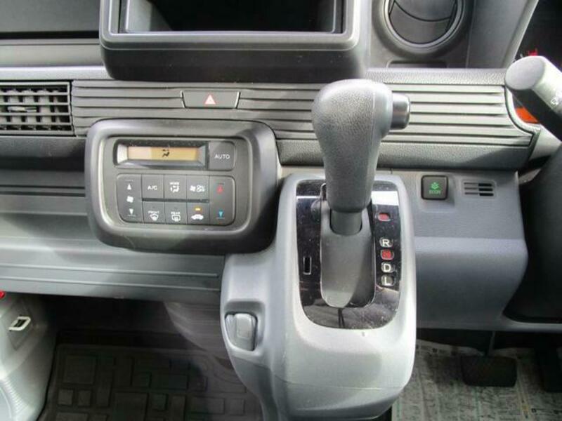 N-VAN