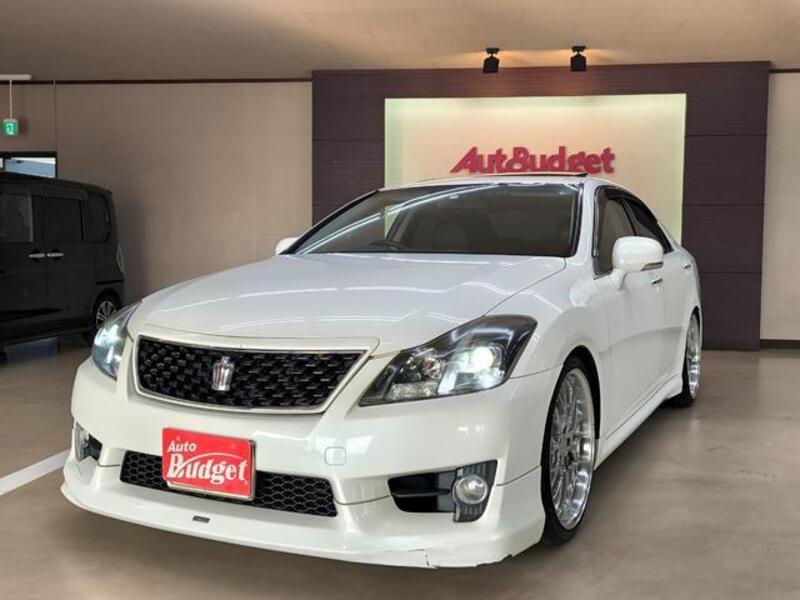 TOYOTA CROWN