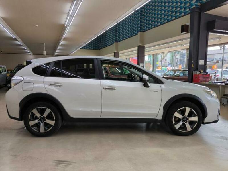 XV HYBRID