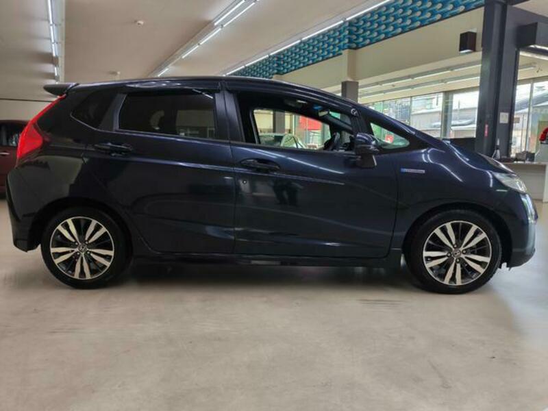 FIT HYBRID