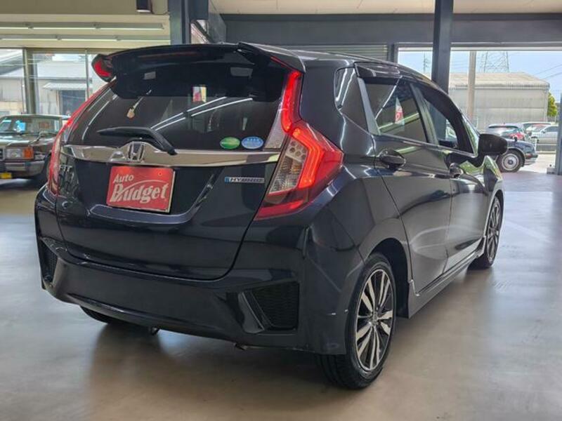 FIT HYBRID