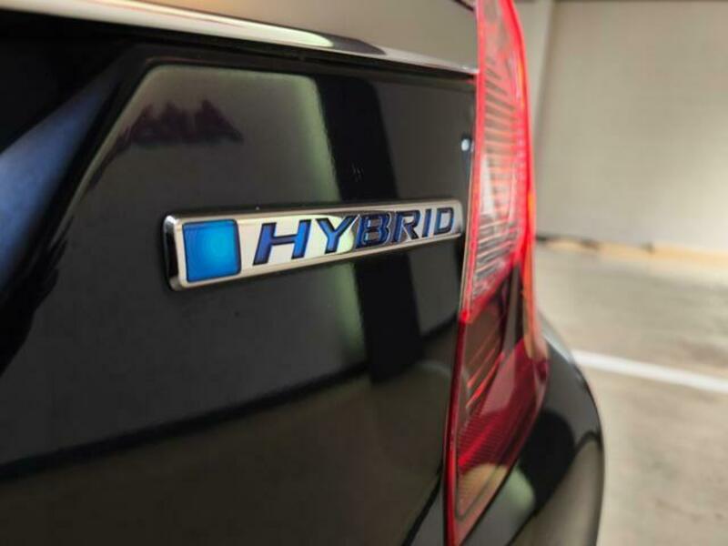 FIT HYBRID