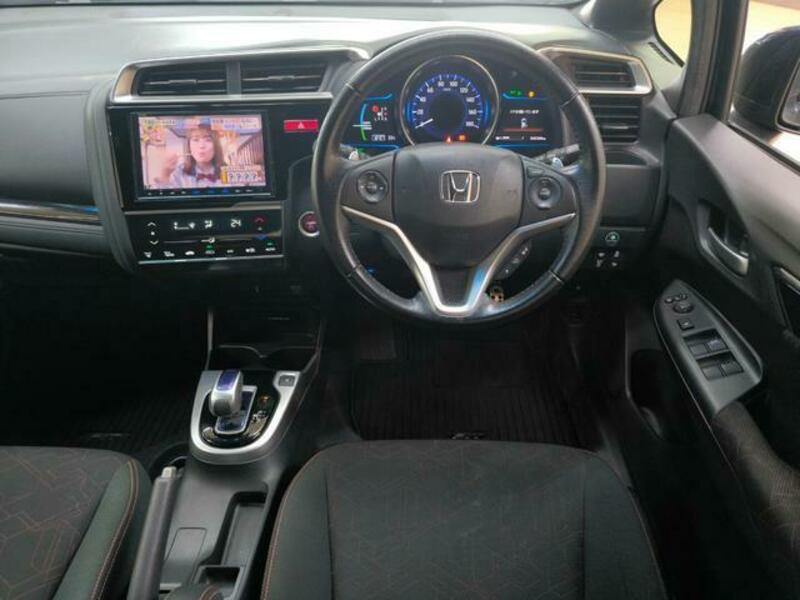 FIT HYBRID