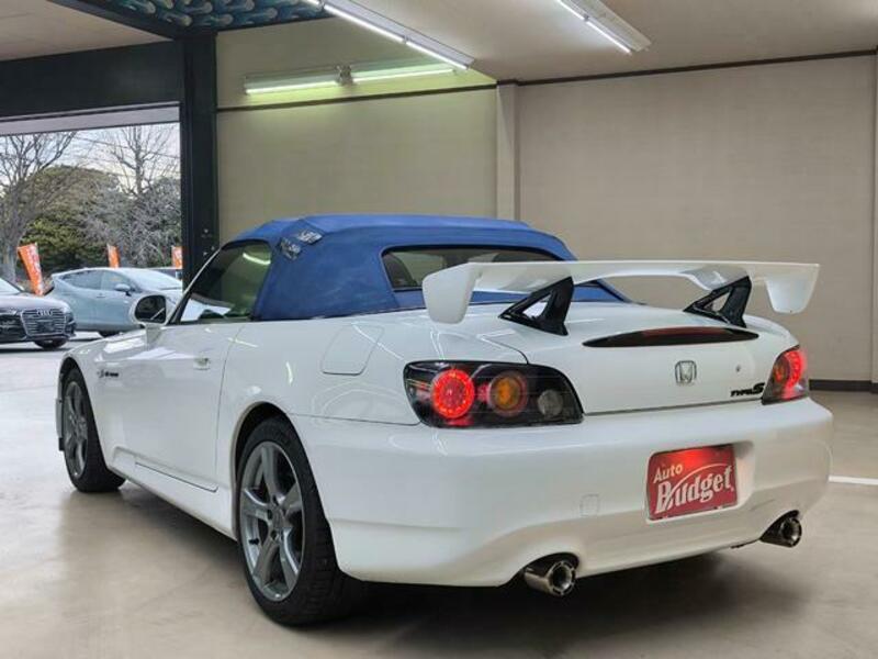 S2000