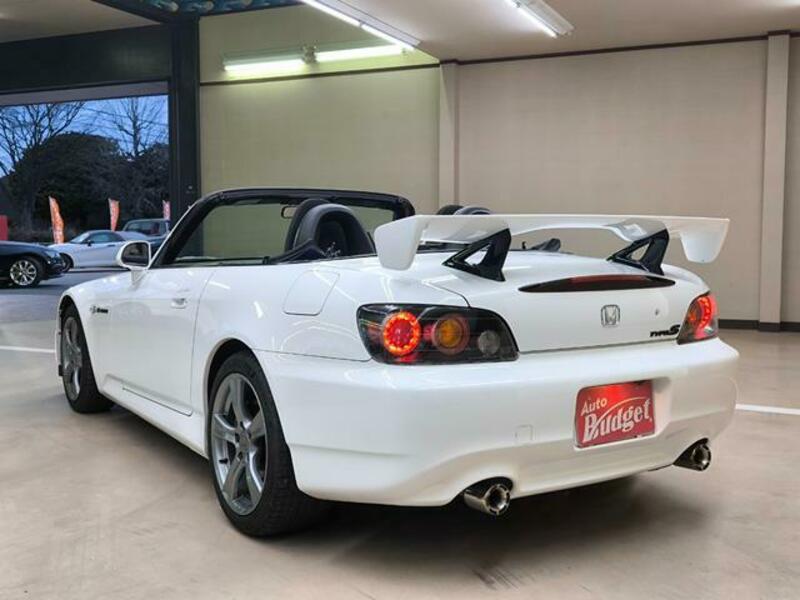 S2000