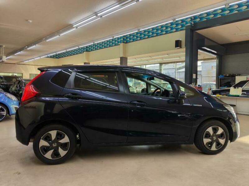 FIT HYBRID