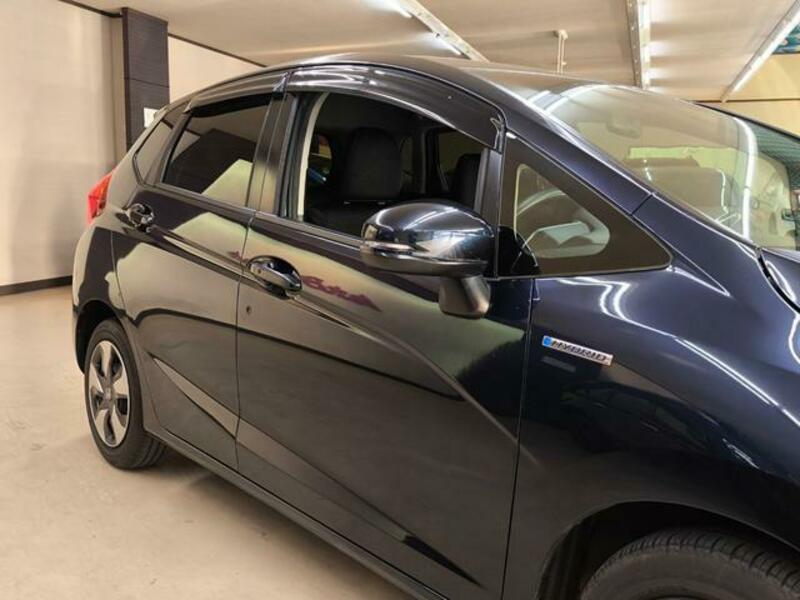 FIT HYBRID