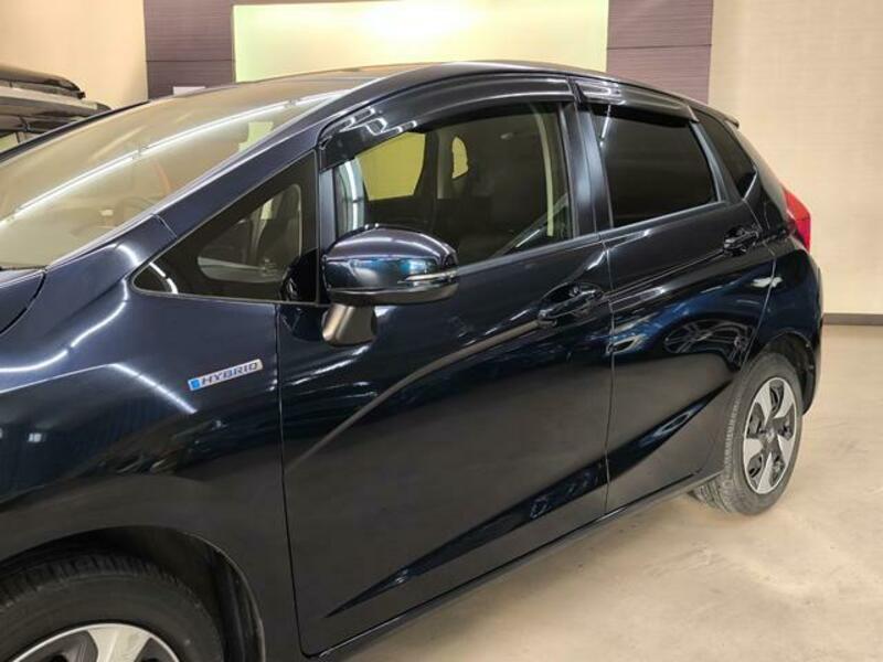 FIT HYBRID