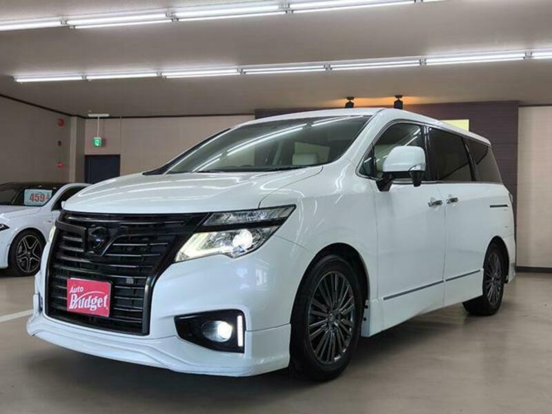 NISSAN ELGRAND