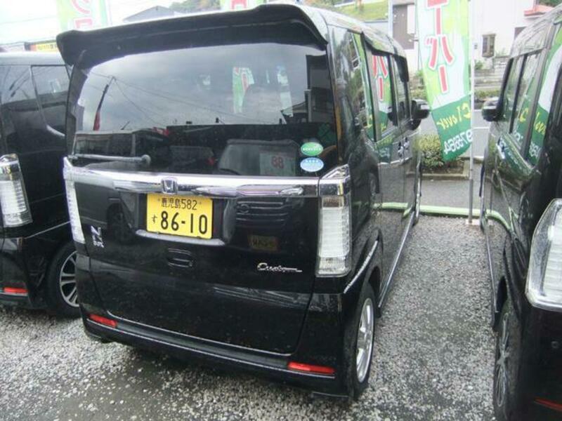 N BOX CUSTOM