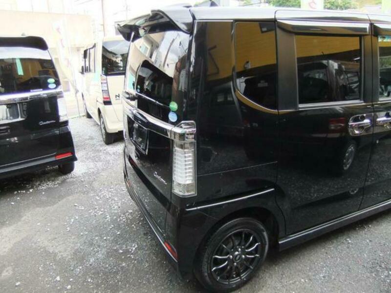 N BOX CUSTOM