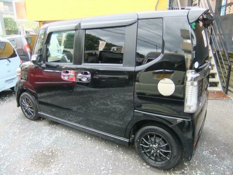 N BOX CUSTOM
