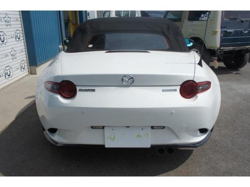 ROADSTER