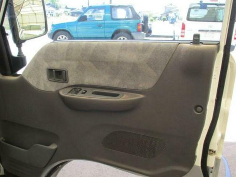 BONGO VAN