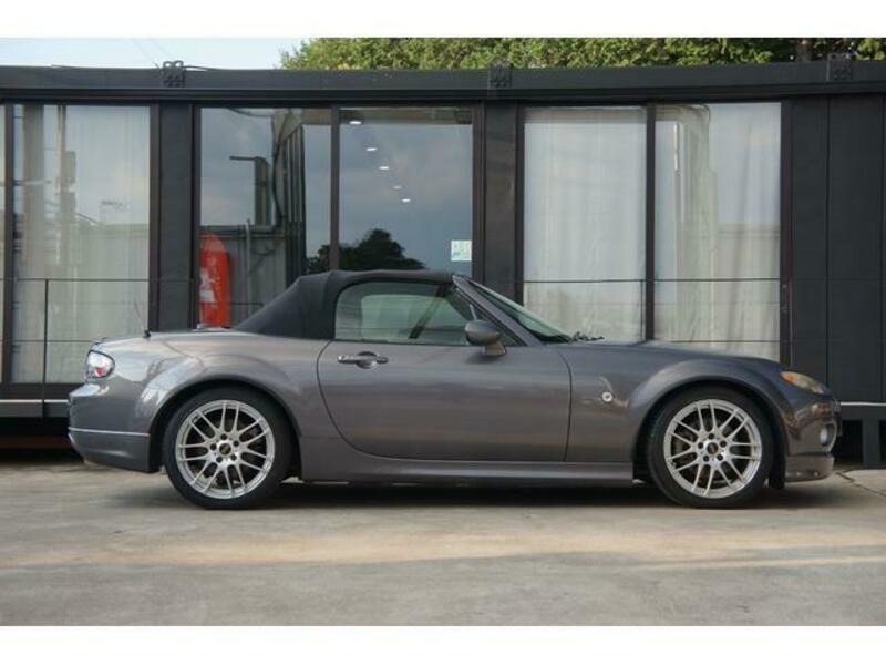 ROADSTER