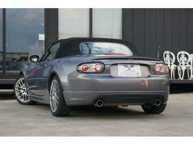 ROADSTER