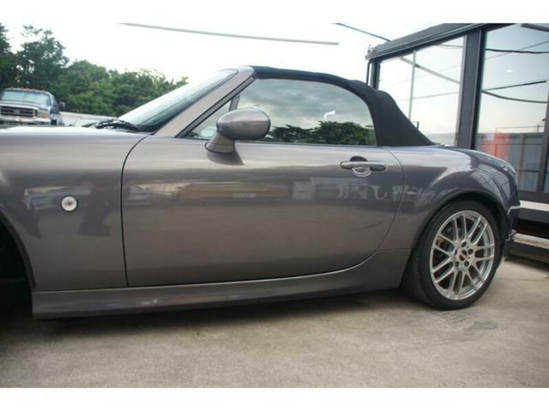 ROADSTER