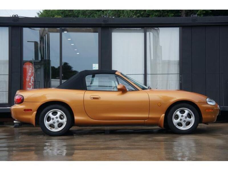 ROADSTER