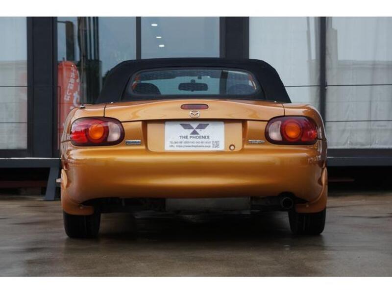 ROADSTER