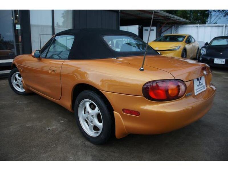 ROADSTER