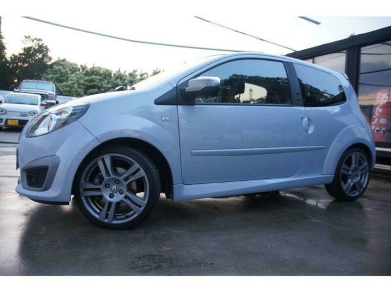 TWINGO