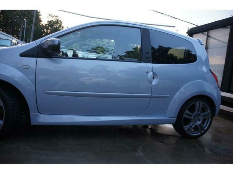 TWINGO