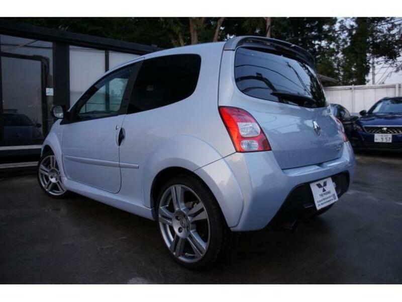 TWINGO