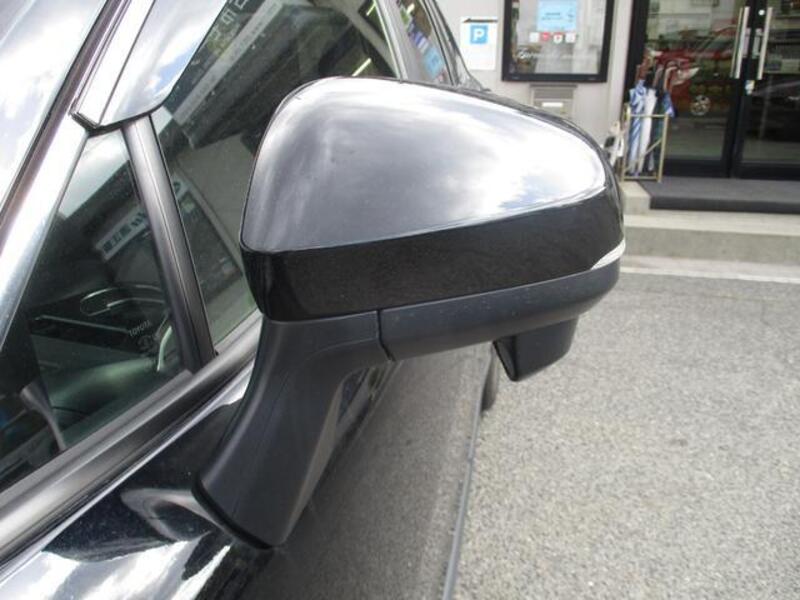 COROLLA CROSS