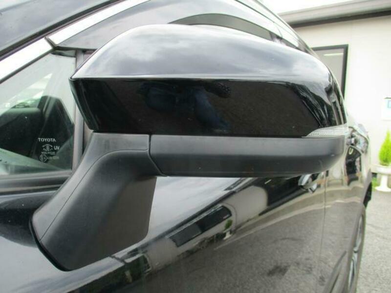 COROLLA CROSS