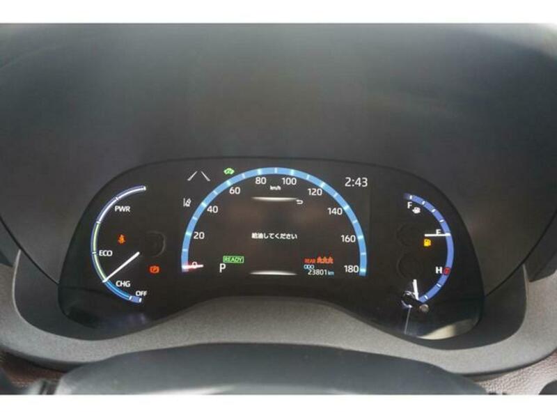 YARIS CROSS