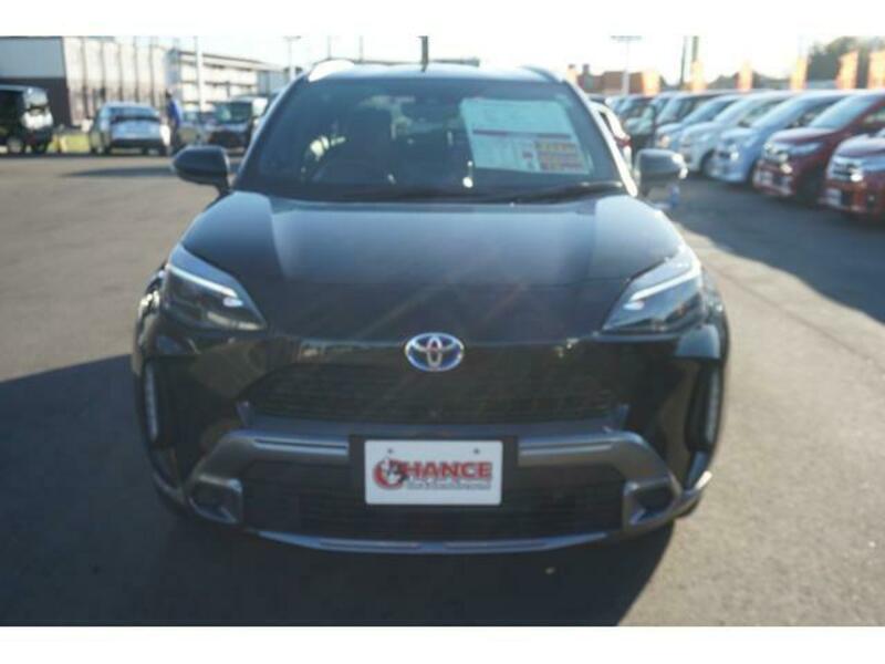 YARIS CROSS