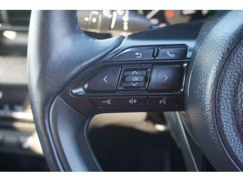 YARIS CROSS