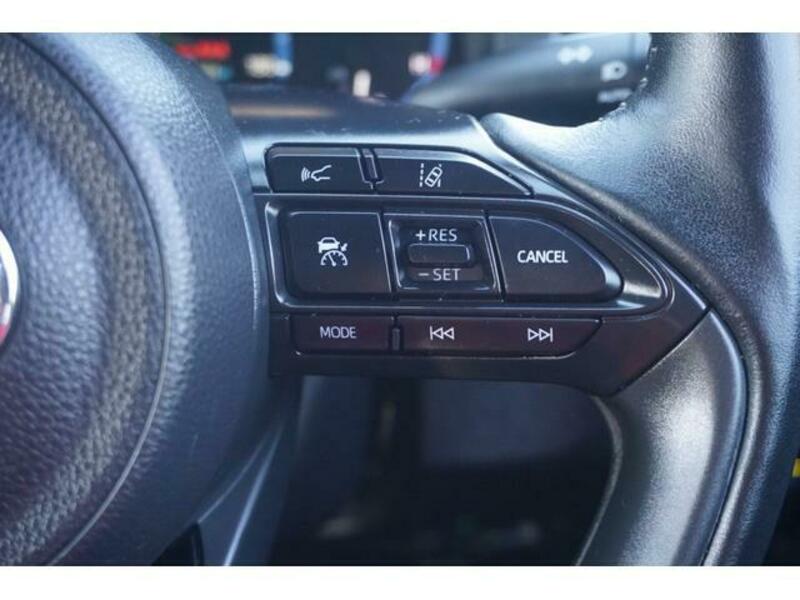 YARIS CROSS
