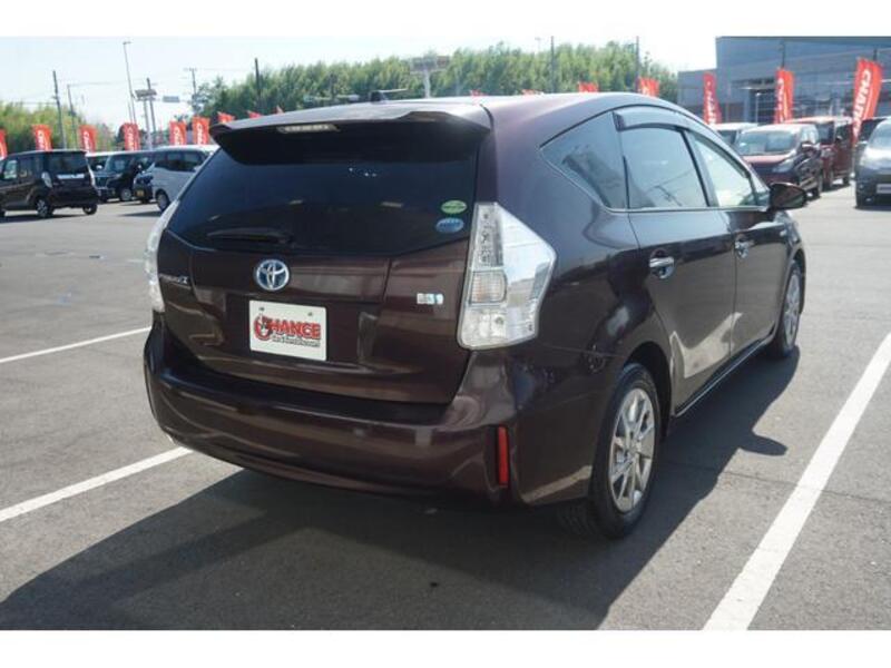 PRIUS ALPHA