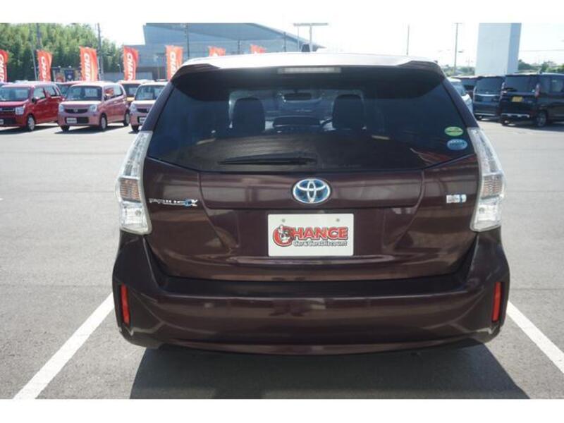 PRIUS ALPHA