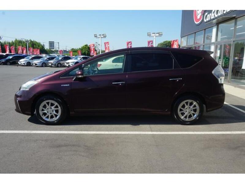 PRIUS ALPHA
